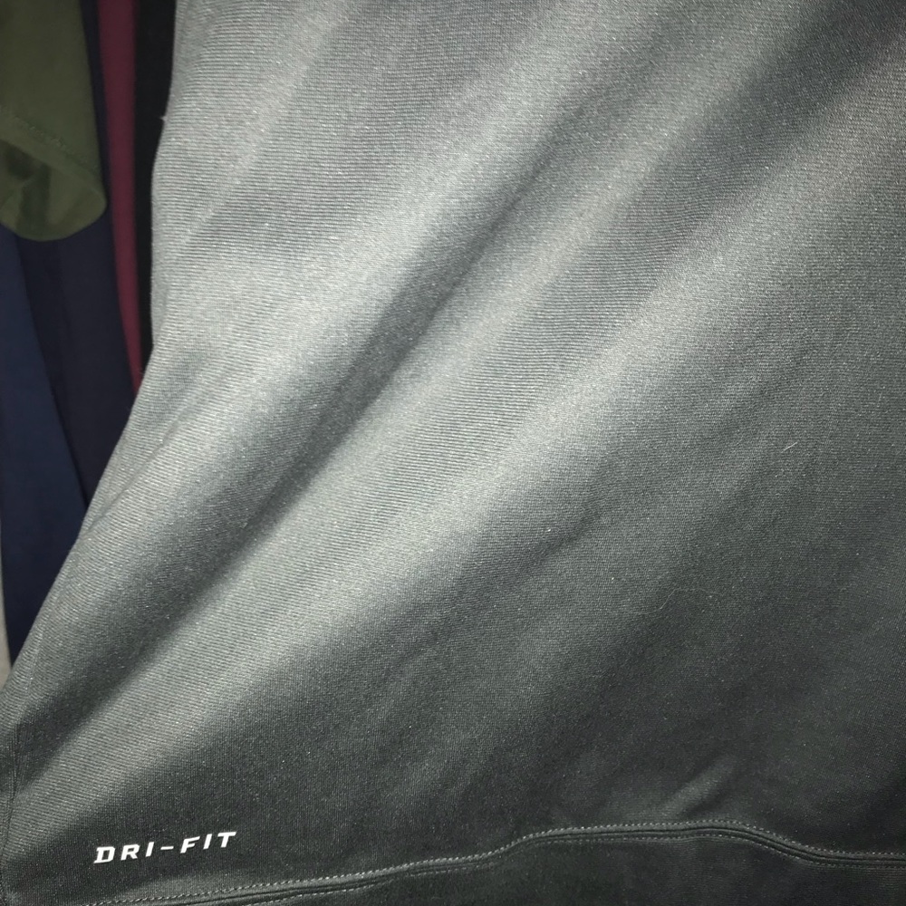 Nike pullover - Picture 3 of 4